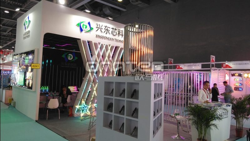 亚克力标牌：揭秘其背后的制作工艺与报价构成